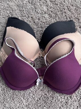 Victoria’s Secret Body by Victoria push up bras 32B